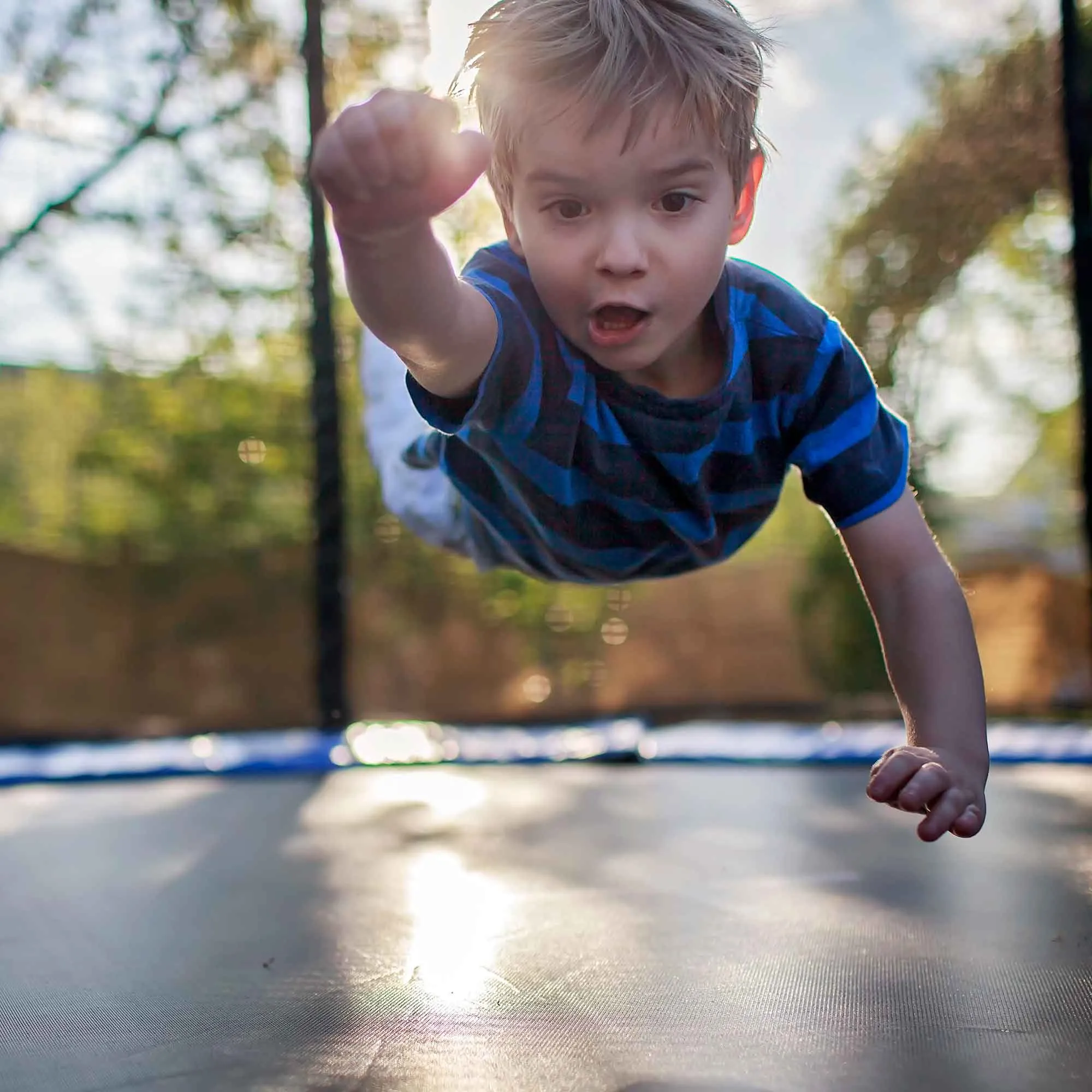 6ft Heavy Duty Outdoor Trampoline for Kids with Safety Enclosure Net, Includes Anchors & Ladder - DL92