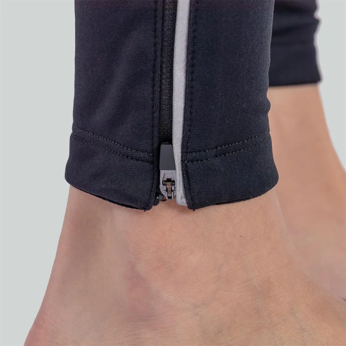 Bellwether - Women's Thermaldress Tights W/Pad
