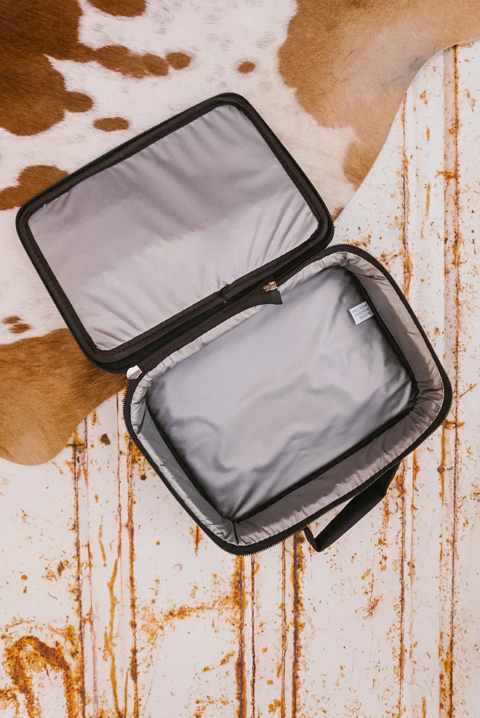 Cow Dogs Lunch Box in Mint