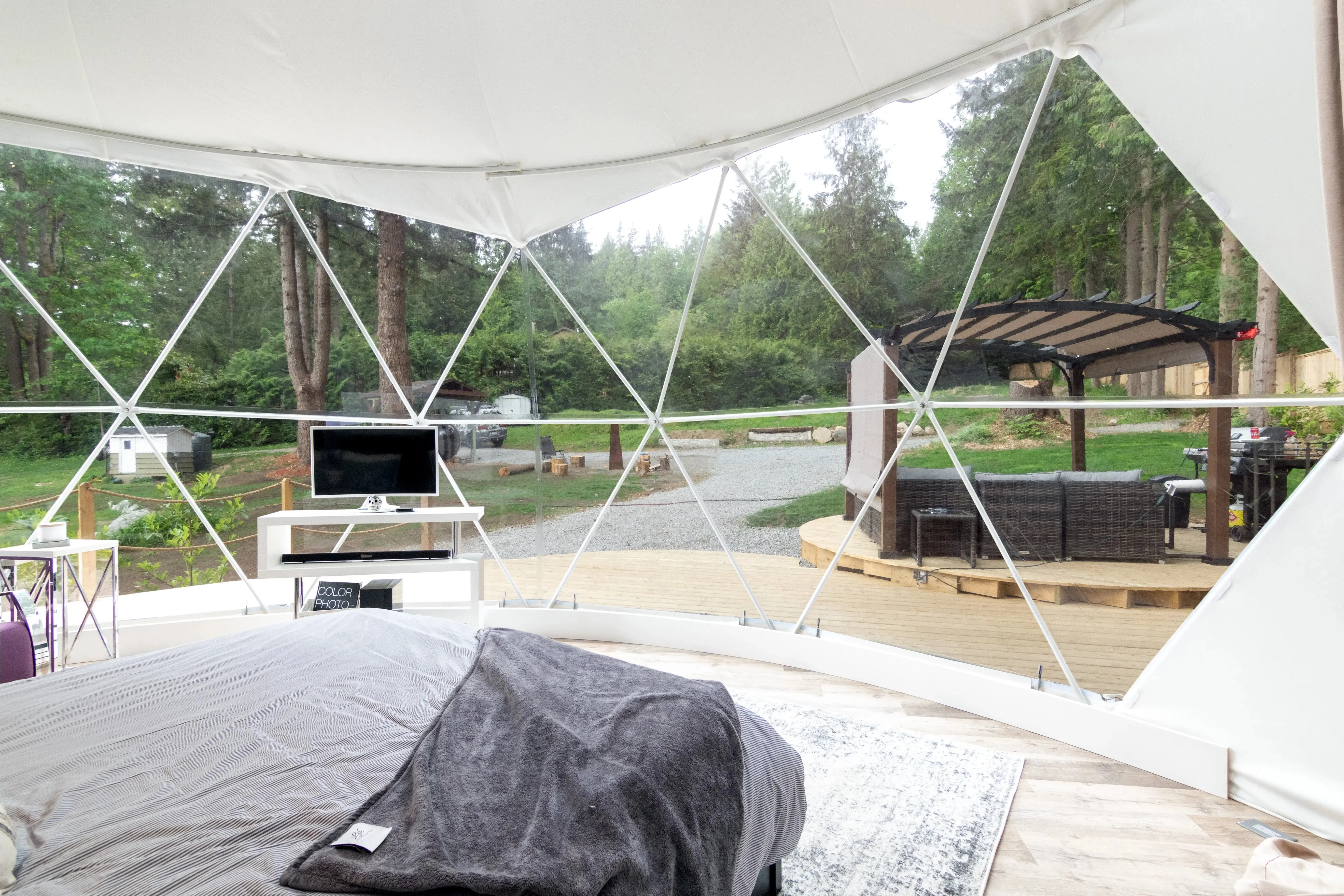 Glamping Geodesic Dome Tent Medium 20'