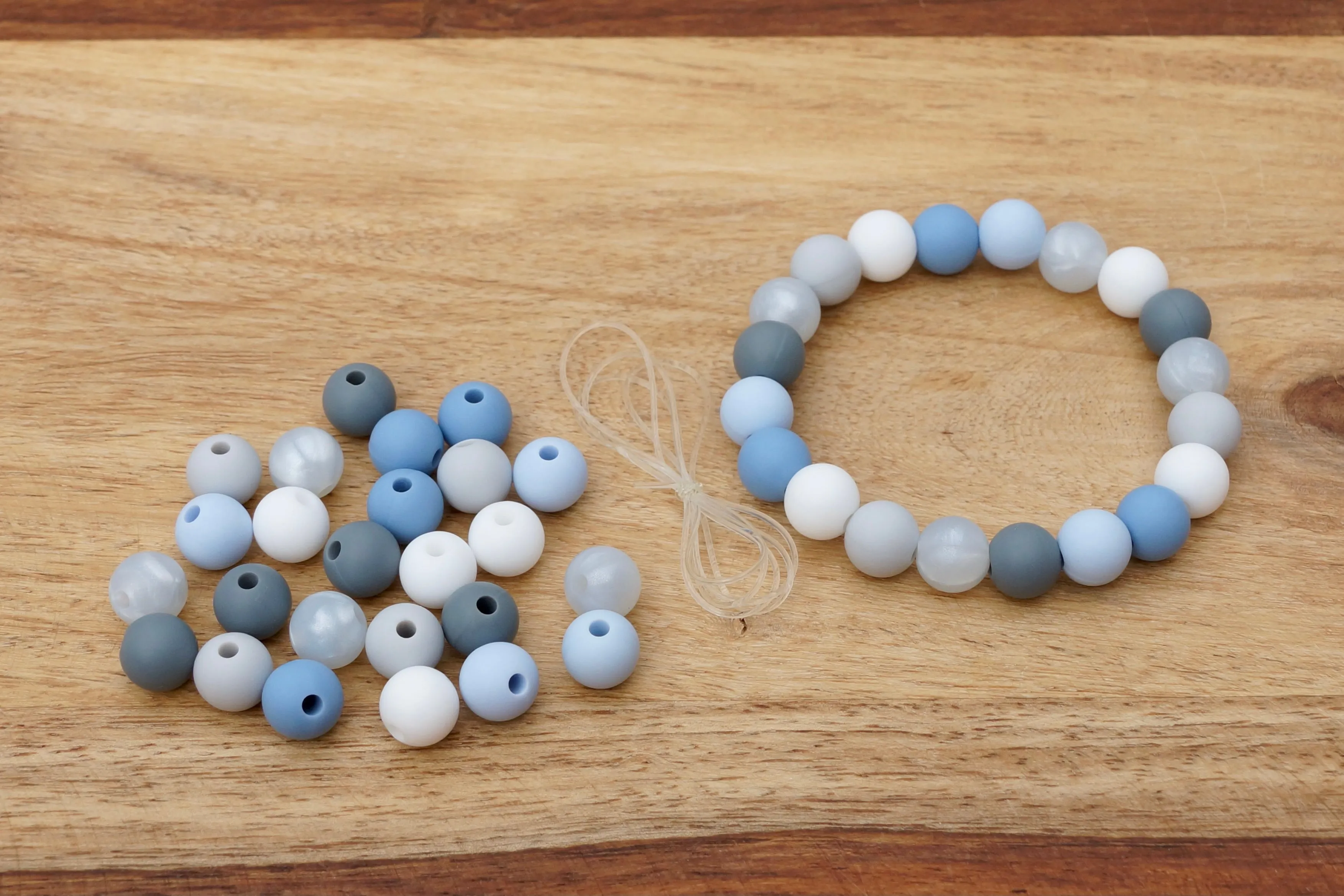 Let it Snow Bracelet Kit