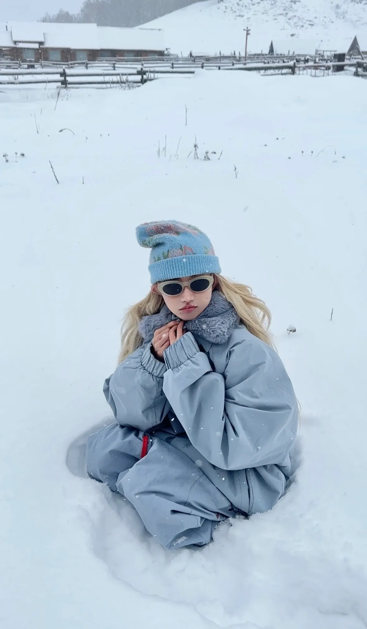 QLEO Button and Flower Snow Pant