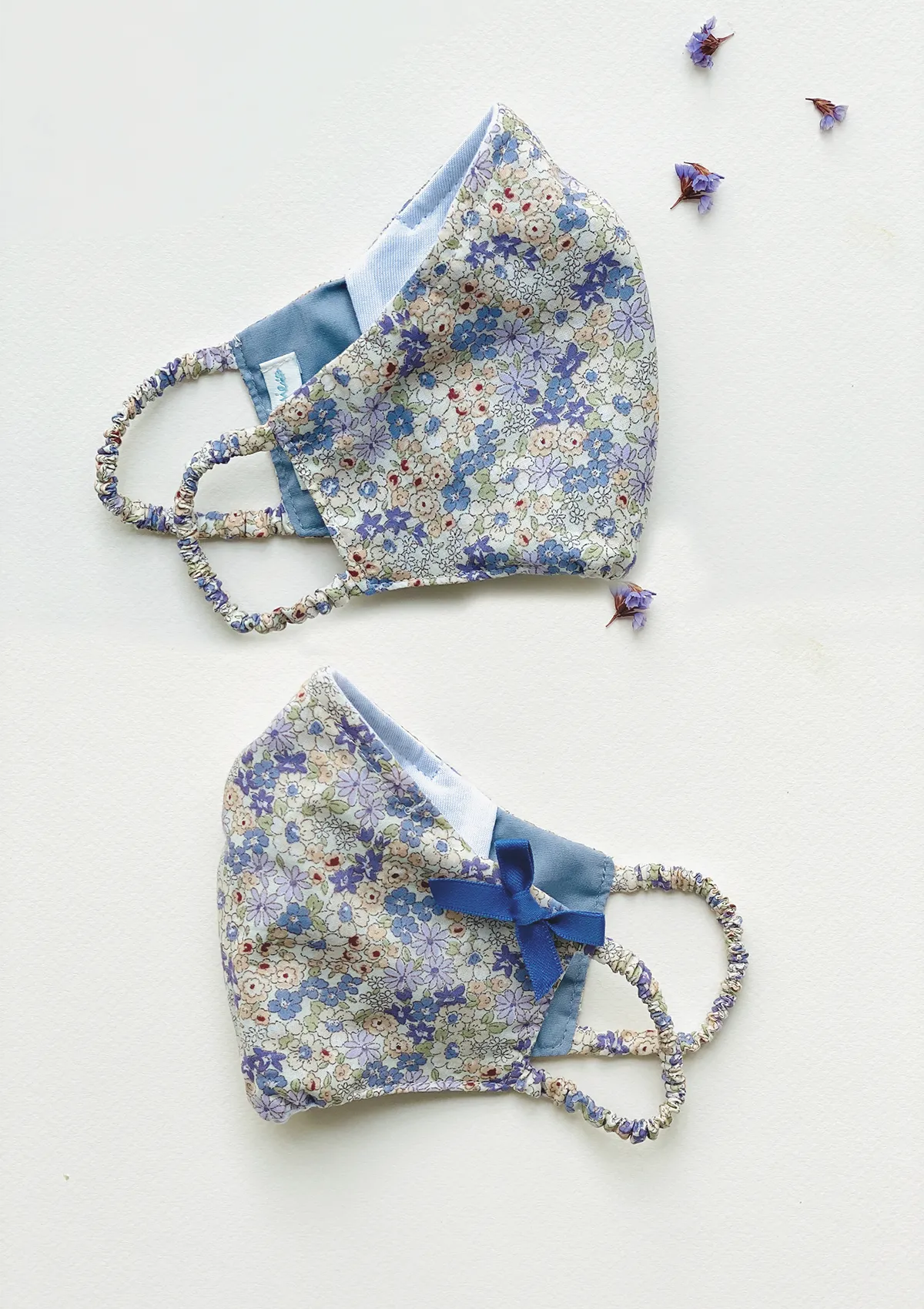 "Be Safe. Be Kind" Printed Heirloom Mask - Flower Garden, Purple
