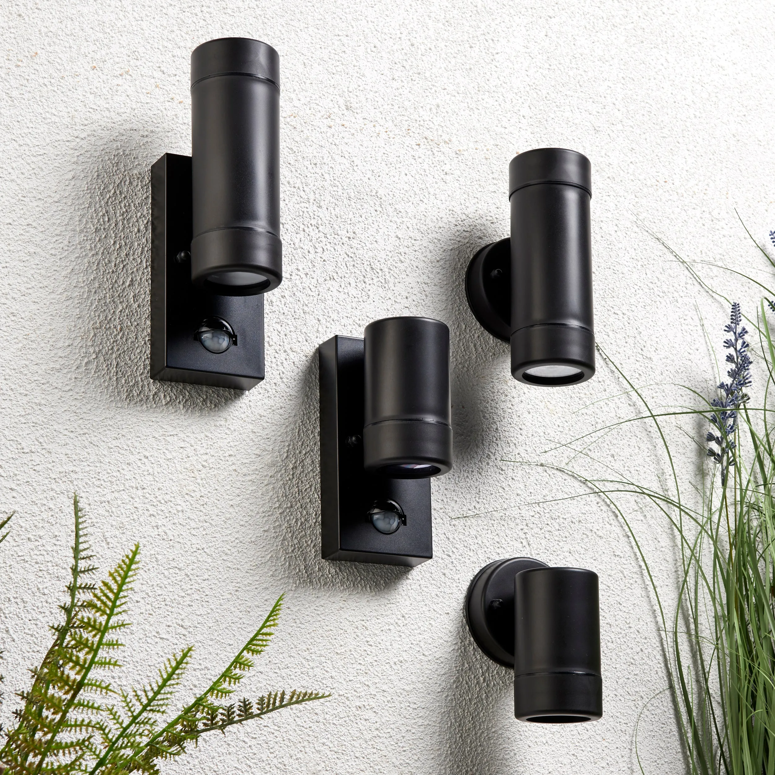 Saxby 81011 Icarus PIR 2lt wall IP44 7W Black polypropylene & clear pc 2 x 7W LED GU10 (Required)