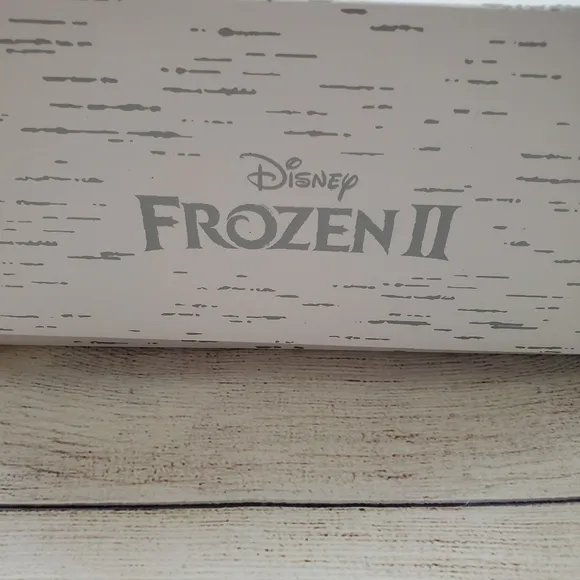 SOREL Disney Frozen 2 NIB Flurry boot Big kid 5