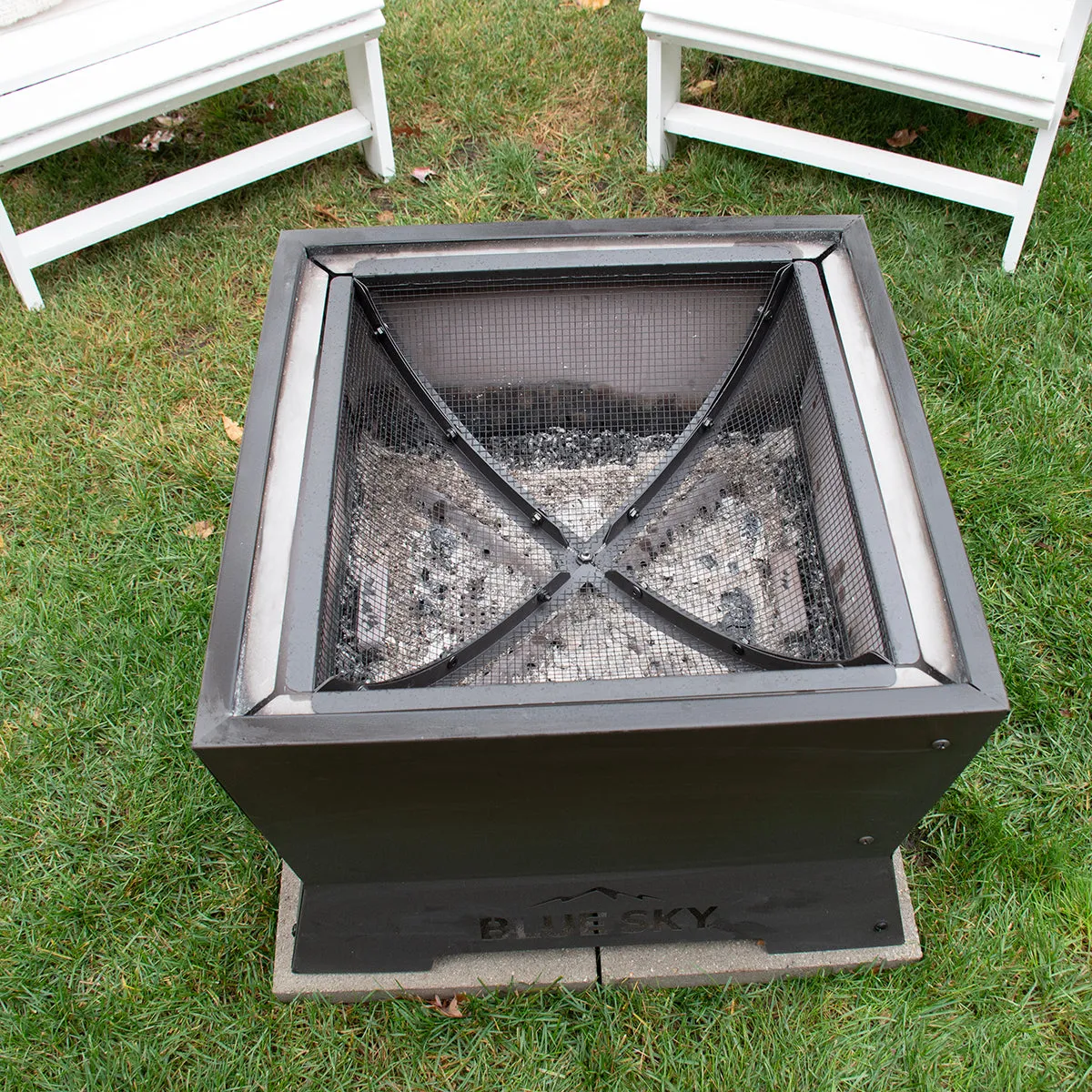 Square Domed Peak Spark Screen and Screen Lift