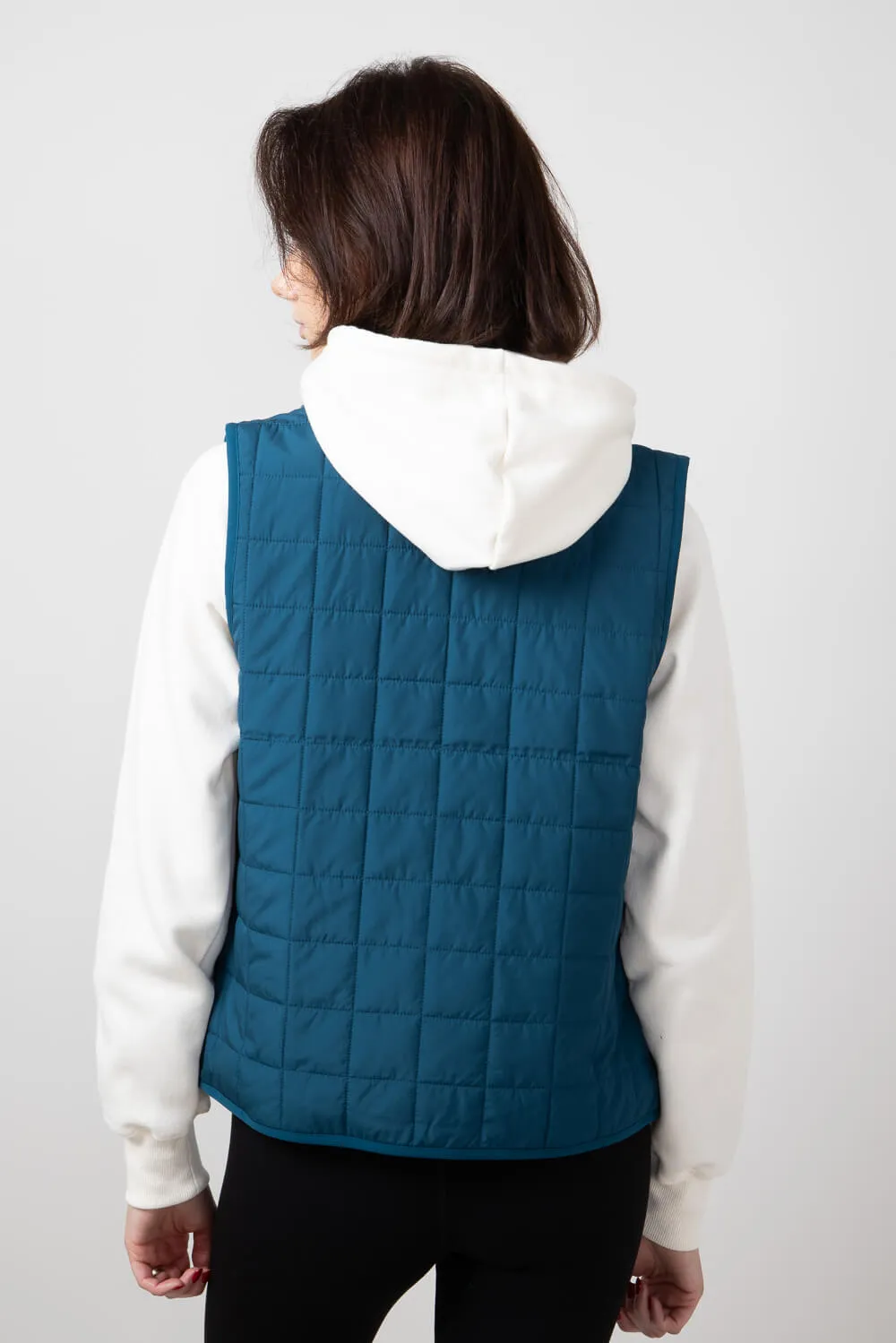 The North Face Junction Insulated Vest for Women in Midnight Petrol | NF0A88TJ-1NO