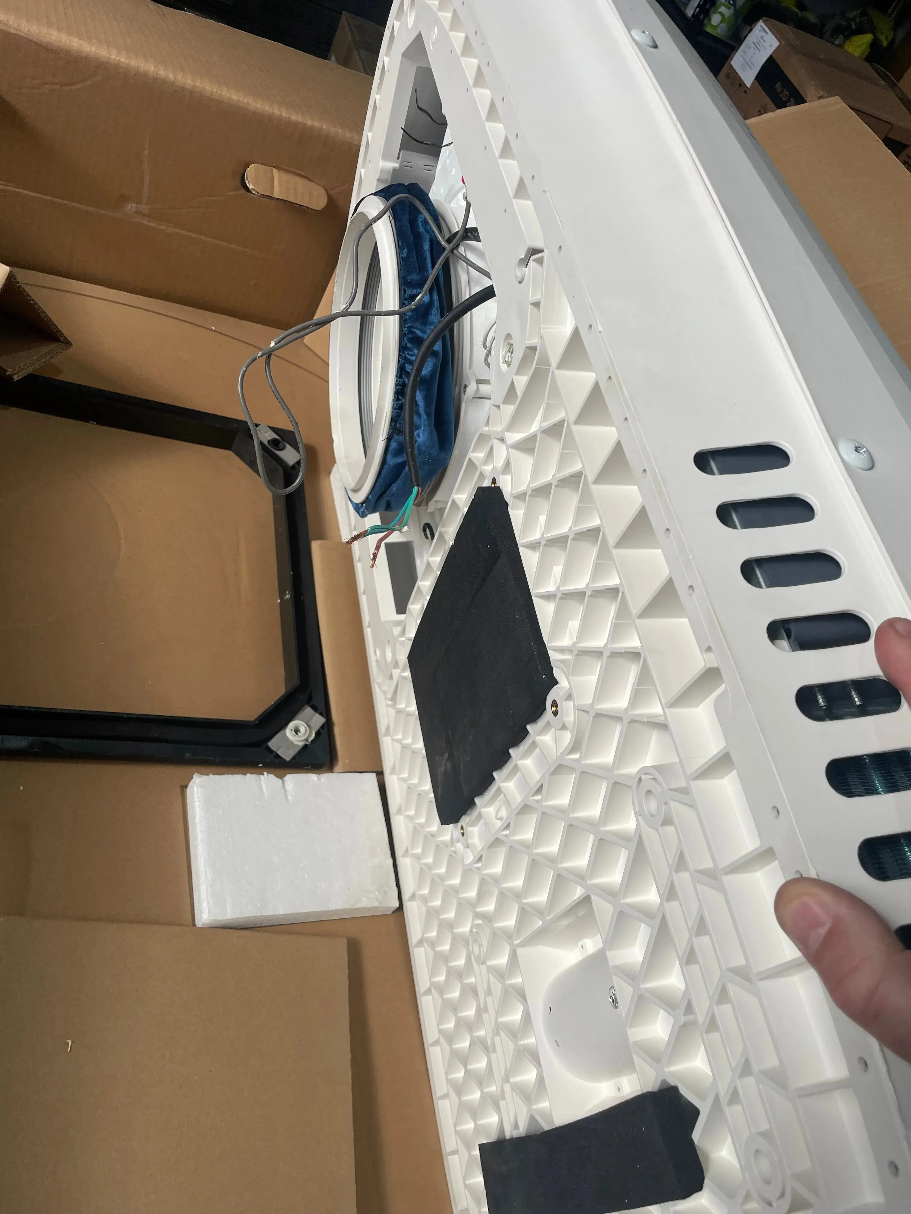 Used Near New Houghton Belaire Hb2400 ReveRSe Cycle Roof Top Air Conditioner