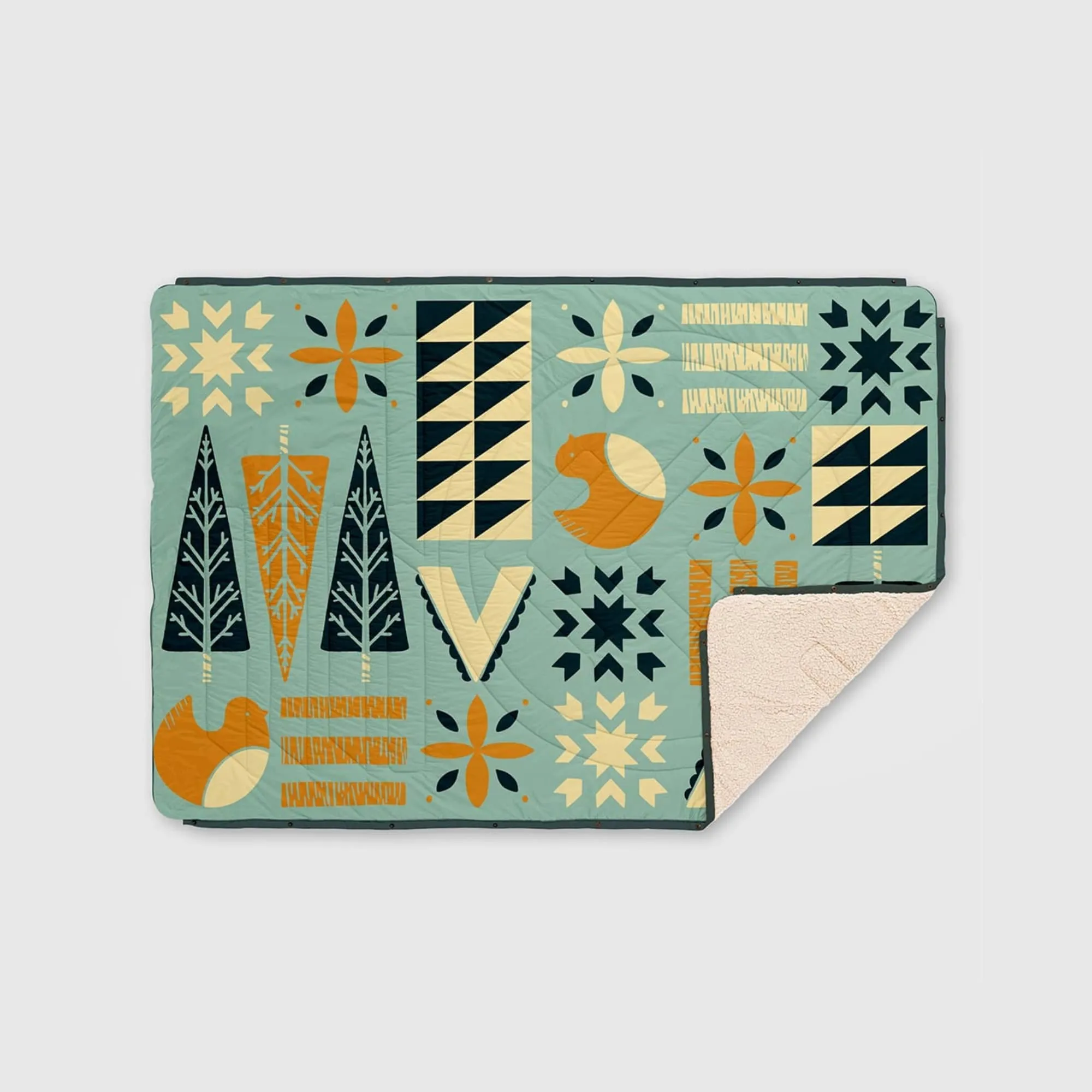 VOITED CloudTouch® Indoor/Outdoor Camping Blanket  - Nordic Forest