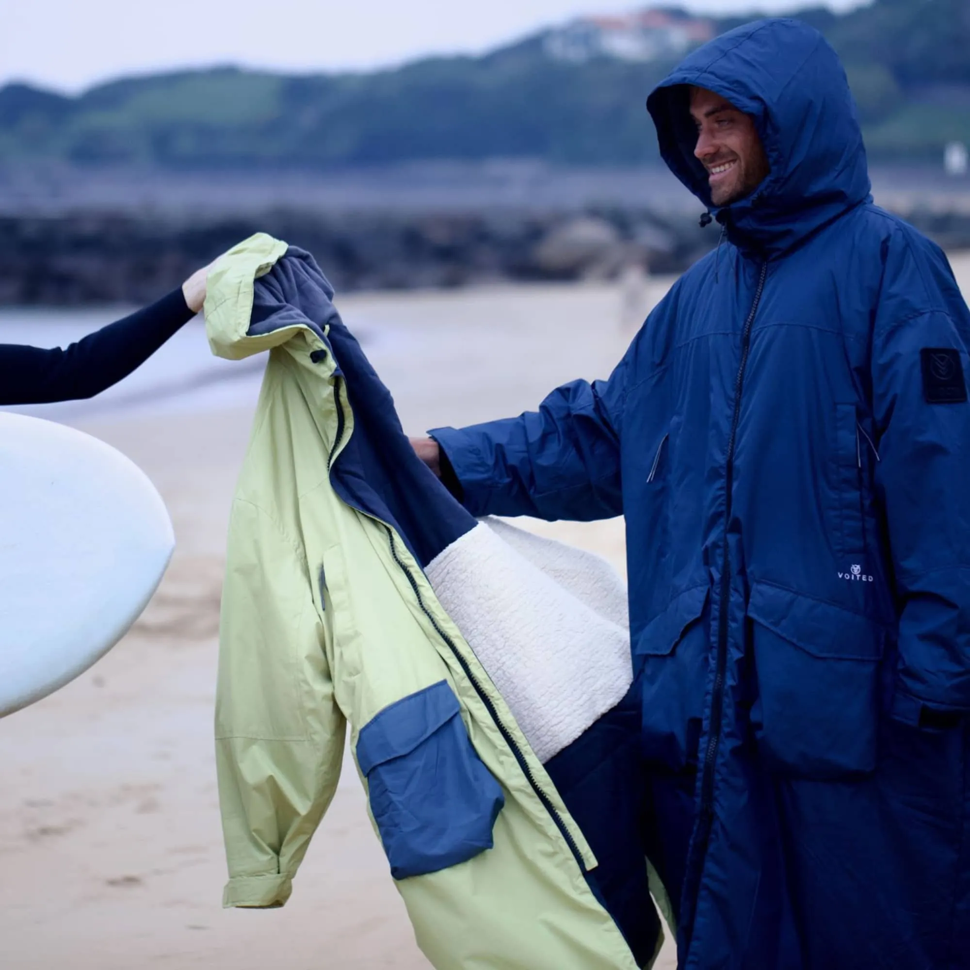 VOITED Original Outdoor Change Robe & Drycoat for Surfing, Camping, Vanlife & Wild Swimming  - Ocean Navy